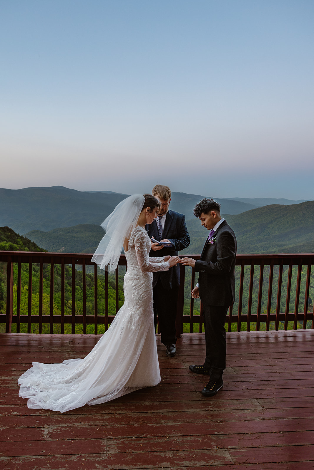 stunning micro wedding takes place in front of the stunning Georgia mountains